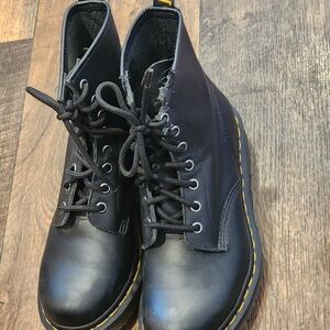 DOC MARTIN BOOTS LACE UP BLACK SIZE 7